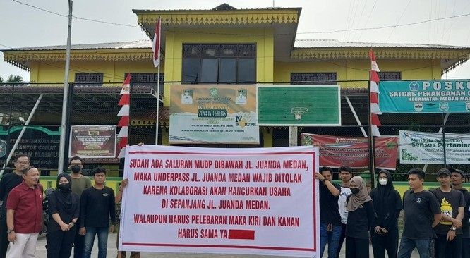Tolak Pembangunan Underpass Jalan Juanda, Pekerja Kafe Gruduk Kantor Camat Medan Maimun