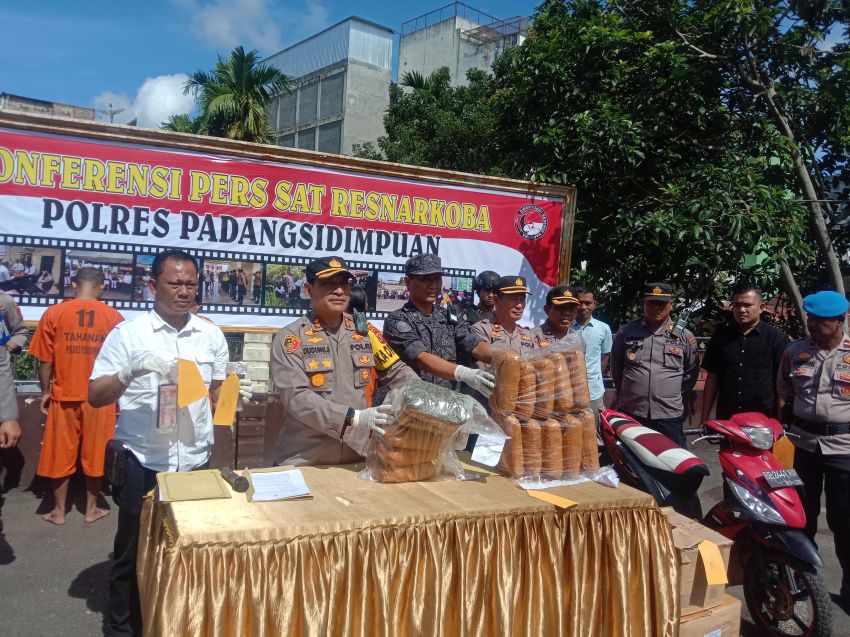 Polres Padangsidimpuan Paparkan Kasus Narkotika