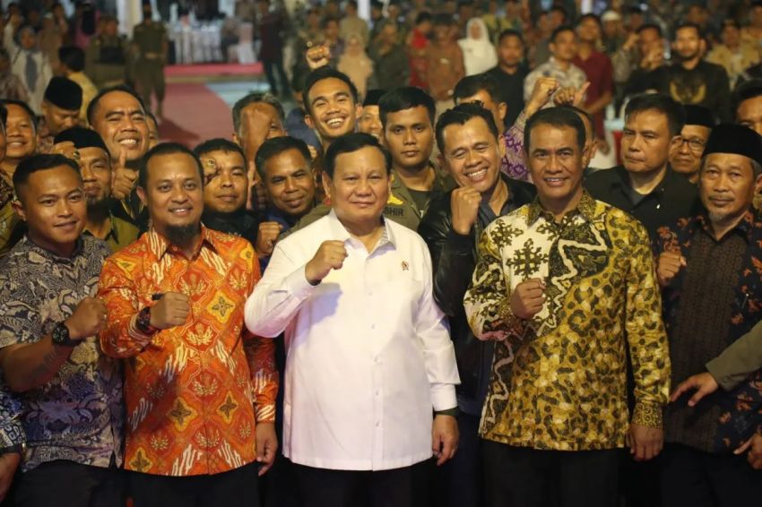 Prabowo Bertemu Ribuan Kades di Makassar