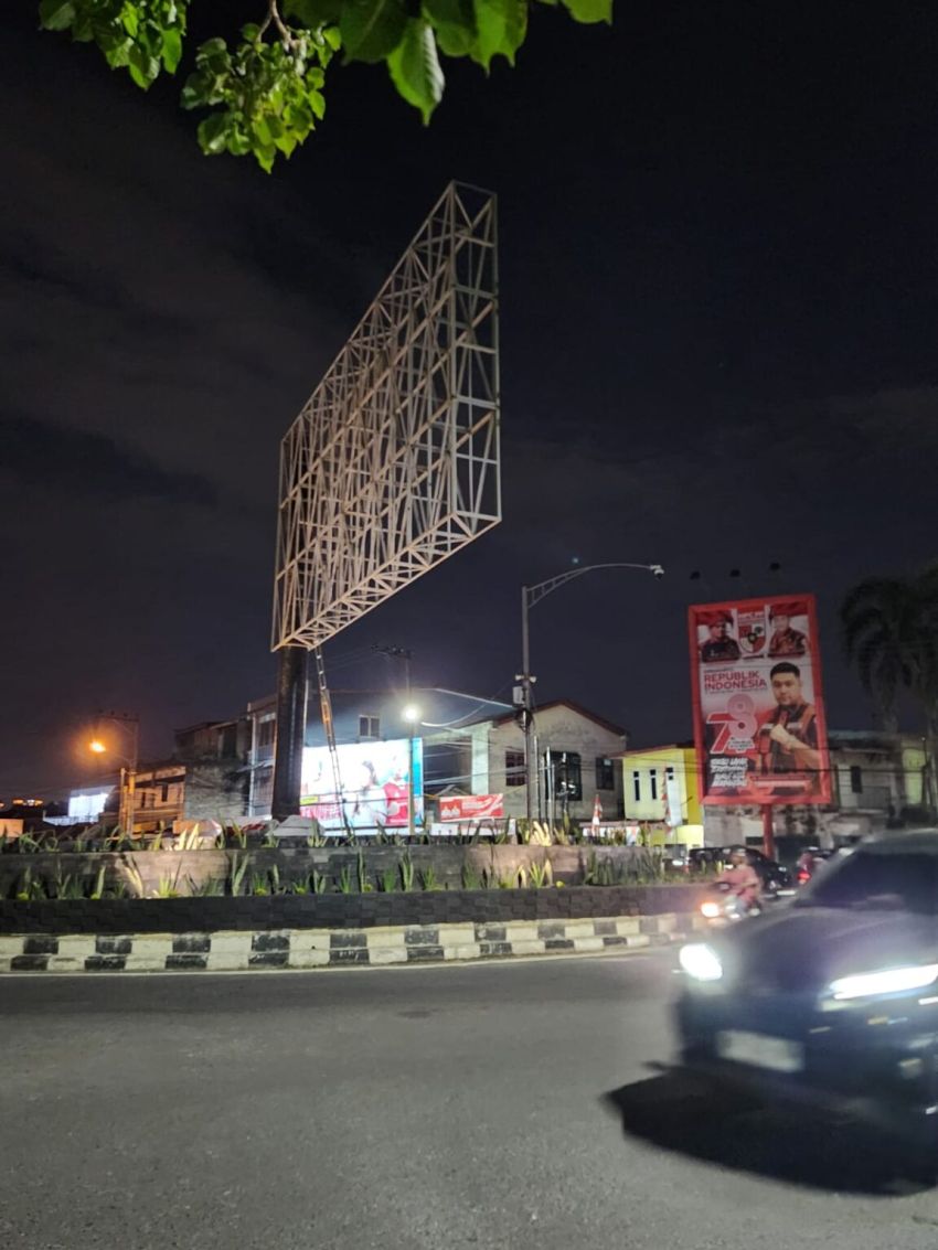 Reklame di Inti Kota Medan Langgar Aturan, Dewan Sumut Minta Penertiban