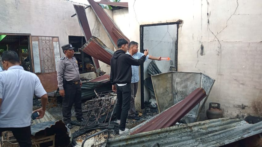 Rumah dan 5 Sepeda Motor di Sergai Hangus Terbakar