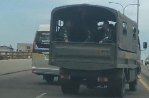 Truk TNI Berisi Puluhan Personel Dihadang Mini Bus, Ini Penjelasan Kodam I/BB