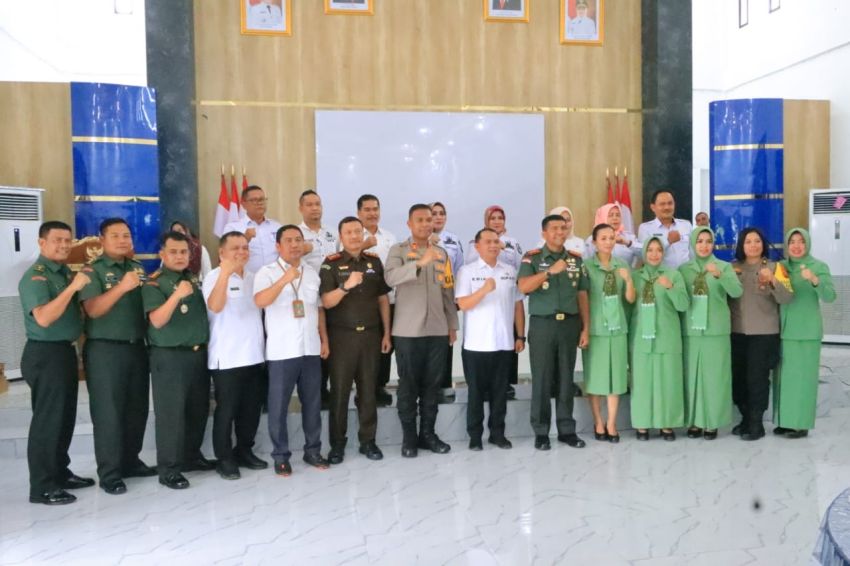 Kapolres Labuhanbatu Hadiri Kunjungan Kerja Danrem 022/ Pantai Timur