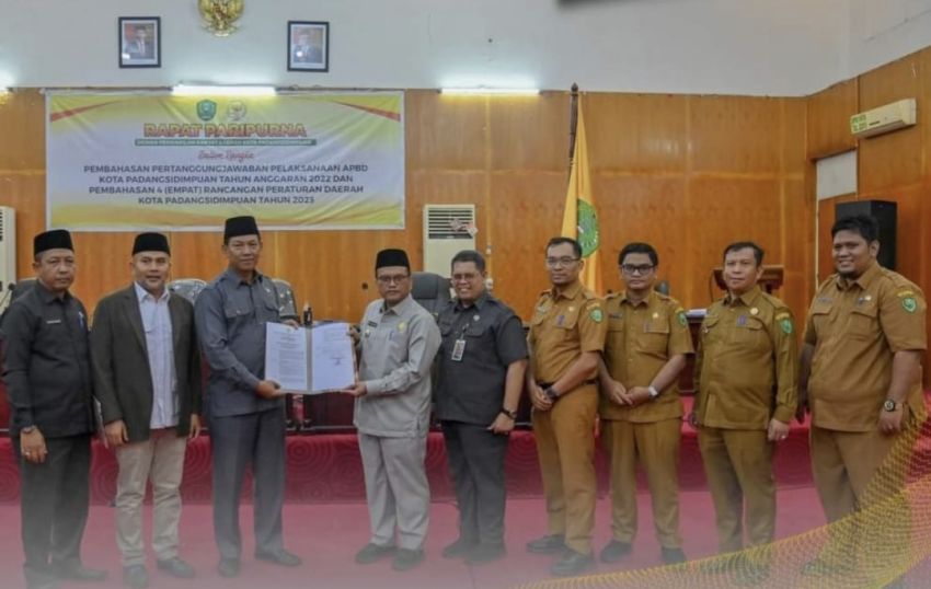 Rapat Paripurna Bahas Pertanggungjawaban APBD 2022 dan Ranperda 2023 Terlaksana di DPRD Kota Padangsidimpuan