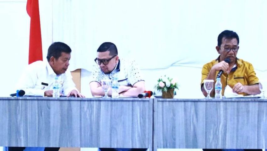 Bupati Simalungun Hadiri FGD Penyusunan Naskah Akademik dan RUU Pembentukan Kabupaten Simalungun Hataran.