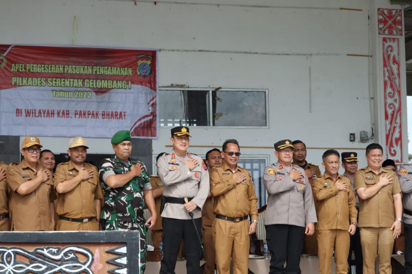 Polres Gelar Apel Pergeseran Pasukan  Dalam Rangka Pengamanan Pilkades Gelombang I Di Pakpak Bharat 2023