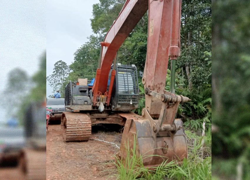 Petugas Gabungan Lakukan Operasi Penertiban Tambang Liar di Madina, 1 Unit Excavator Diamankan