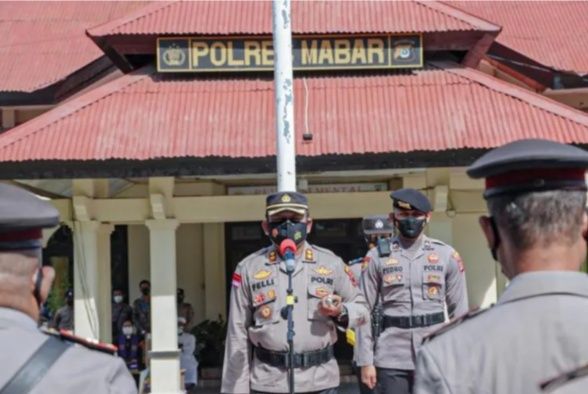 Anggota Polres Manggarai Barat Diduga Sebarkan Foto Bugil Tahanan, Mengaku Kepencet