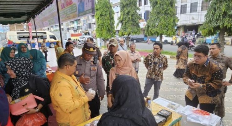 Pasar Murah di Alaman Bolak Padangsidimpuan Ramai Pengunjung