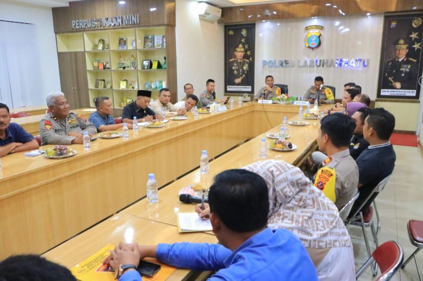 Jelang Pemilu 2024 Polres Labuhanbatu Gelar Rapat Koordinasi Bersama KPU Labuhanbatu dan Labura