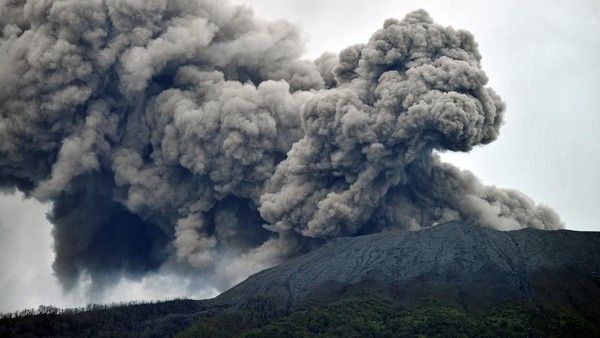 Gunung Marapi Sumbar Kembali Erupsi, Tercatat 43 Kali Semburan