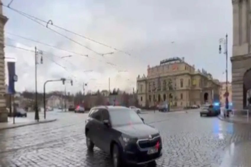 Gempar! Penembakan Massal di Universitas di Praha, 15 Orang Tewas