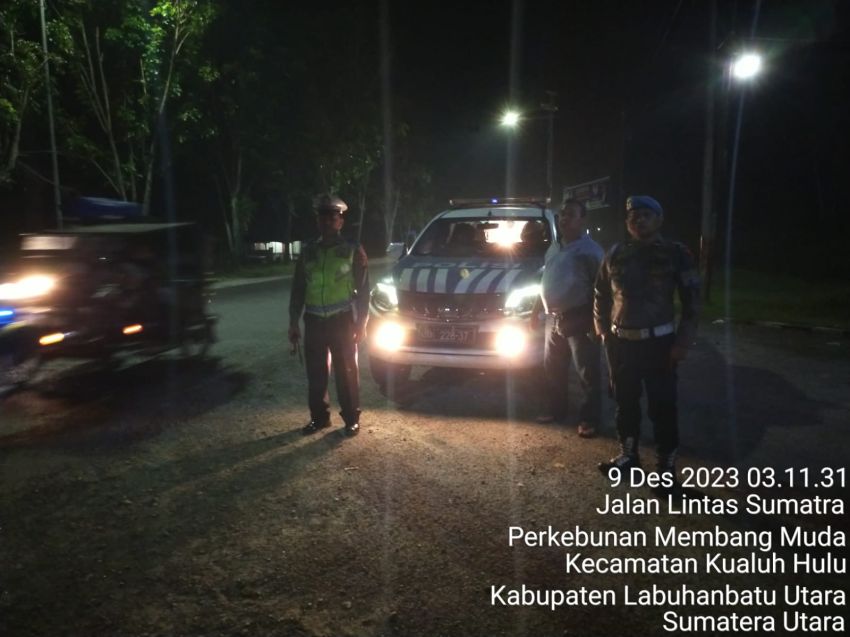 Antisipasi Tindak Kriminal, Polsek Kualu Hulu Gelar Patroli Blue Light