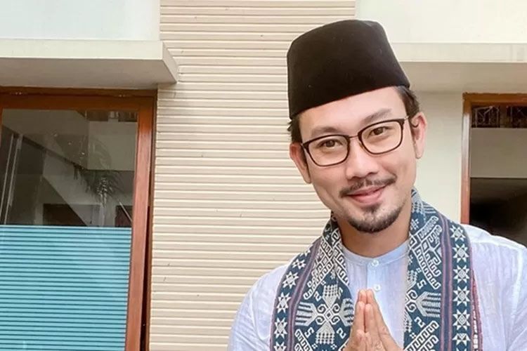 Dituntun Baca Dua Kalimat Syahadat, Denny Sumargo Bingung