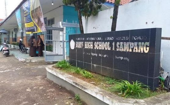 Cerita Guru SMA Negeri di Sampang yang Siswi-nya Melahirkan saat Ujian Akhir Semester