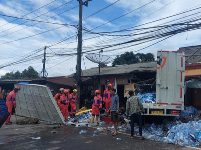 Tabrakan Beruntun 5 Kendaraan di Puncak Bogor, Ini Daftar Nama 14 Korban