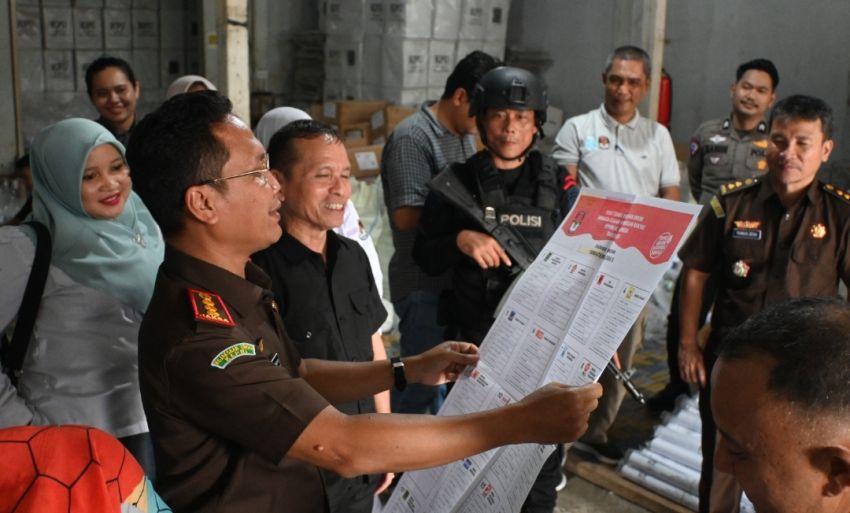 Kajari Lakukan Sidak dan Pemantauan Gudang Logistik KPU Padangsidimpuan