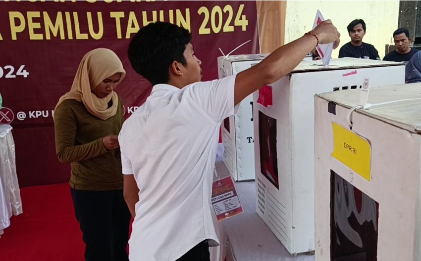 Perkuat Sistem Kerja di TPS, KPU Binjai Gelar Simulasi Pemungutan dan Penghitungan Suara Serta Penggunaan Sirekap Pemilu 2024