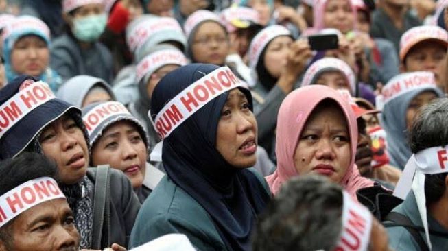 Inilah 3 Kado Manis untuk Para Honorer di Seluruh Indonesia dari Presiden Jokowi di Akhir Masa Jabatan