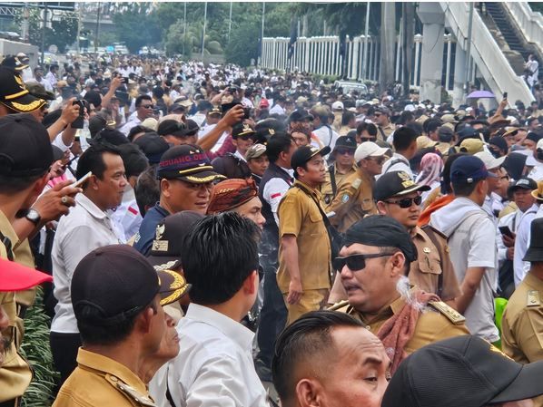 Massa Apdesi Kembali Gelar Demonstrasi ke Gedung DPR, 2.730 Personel Disiagakan