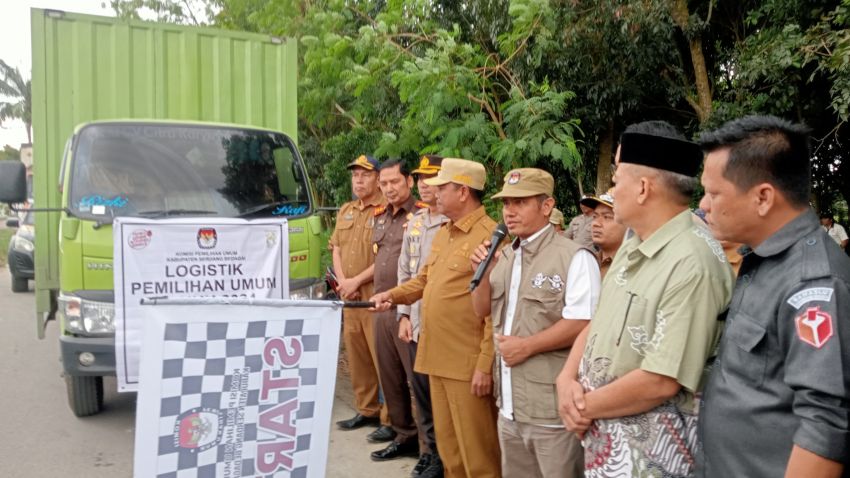 KPU Sergai Lepas Logistik Pemilu ke 17 Kecamatan