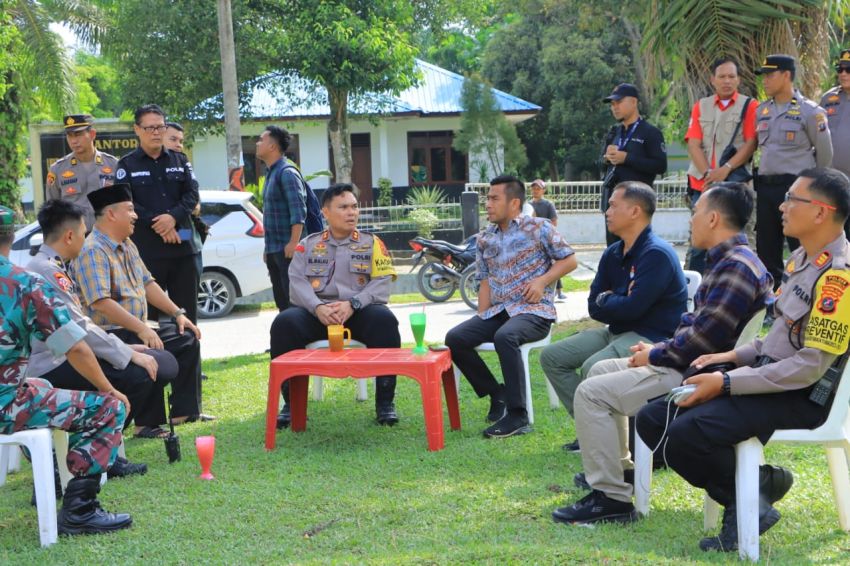 Pastikan Berjalan Aman dan Lancar Kapolres Labuhanbatu Pantau PSU di Kab. Labura