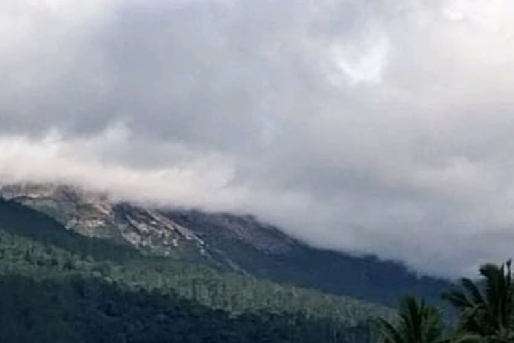 Status Waspada, PVMBG Imbau Warga Tak Lakukan Aktivitas Radius 2 KM dari Gunung Lewotobi Perempuan NTT