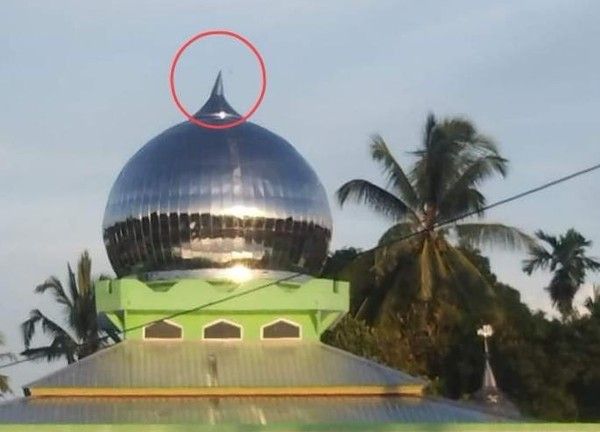 Emas 2,6 Kg di Puncak Masjid Raib Digondol Maling
