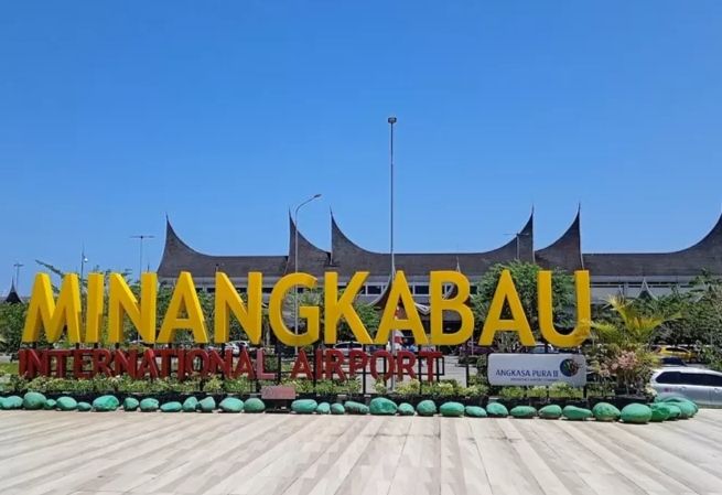 Bandara Minangkabau Kembali Ditutup gegara Marapi Erupsi Lagi
