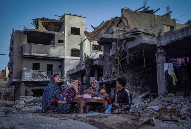 Korban Tewas Akibat gempuran Israel Saat Antre Bantuan di Gaza Capai 400 Orang