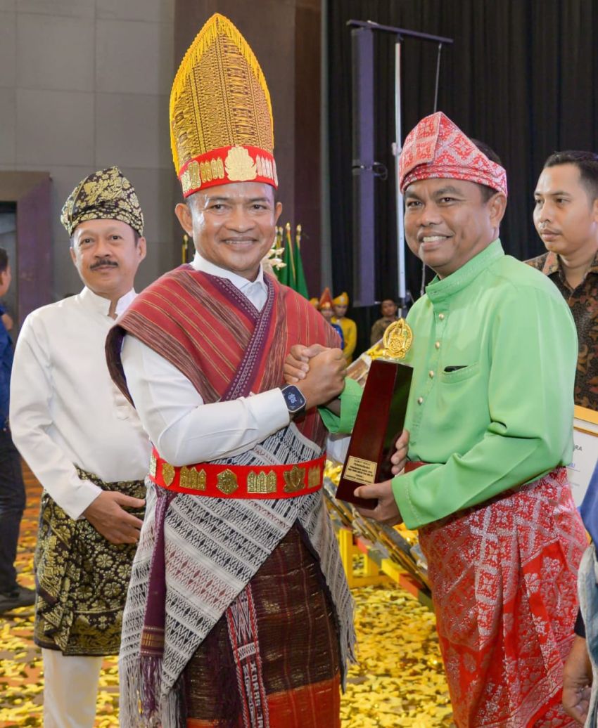 Hadiri Musrenbang RKPD 2025 Provinsi Sumut, Bupati Sergai 'Boyong' 2 Penghargaan