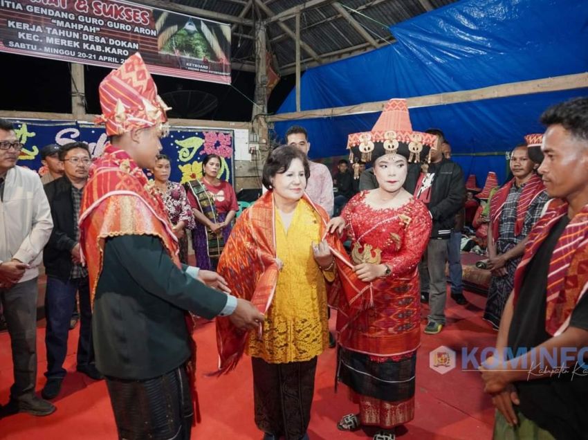 Bupati Karo Hadiri Kerja Tahun “ Mahpah” Desa Dokan Tahun 2024.