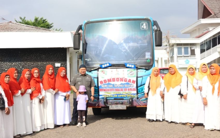 Jamaah BKMT Tapsel Ikuti Halal Bihalal di Medan