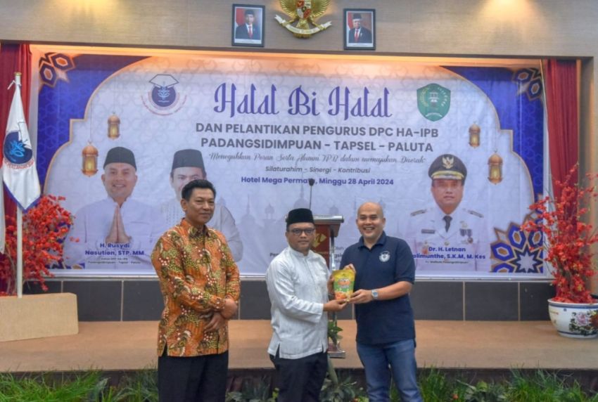 Wali Kota Hadiri Halal Bi Halal DPC HA IPB Padangsidimpuan - Tapsel - Paluta