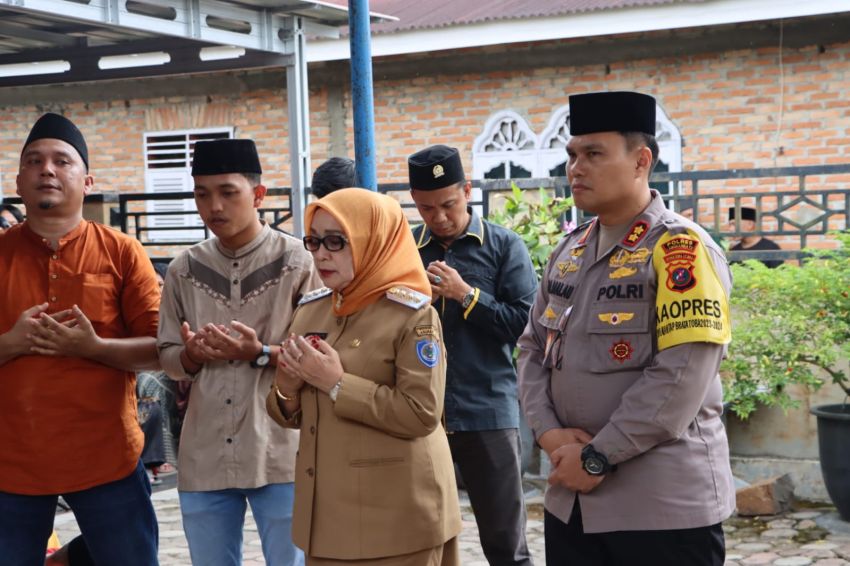 Bharaka M. Heru Prasetyo Meninggal, Kapolres Labuhanbatu dan Plt. Bupati Melayat ke Rumah Duka