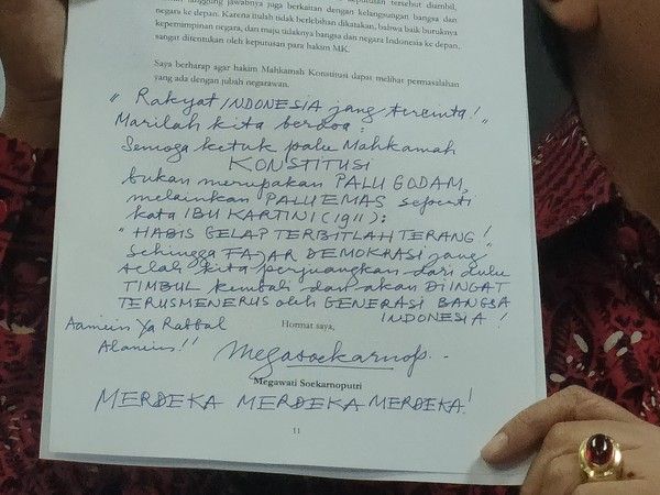 Megawati Kirim Surat ke MK: Semoga Ketuk Palu Mahkamah Bukan Palu Godam