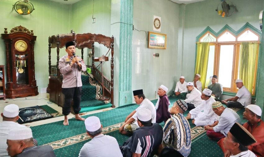 Polres Padangsidimpuan Gelar Jumat Curhat di Masjid Babussalam
