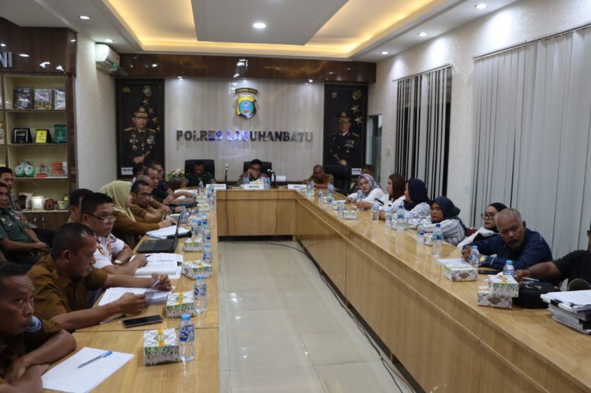 Kapolres-Dandim Serta Masyarakat Pulo Padang dan Pengusaha Kordinasi Soal Operasional PKS PT PPSP