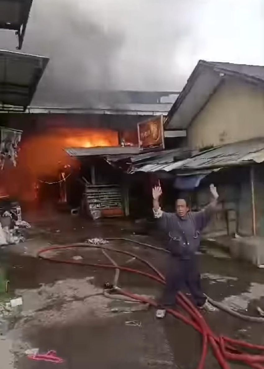 Kebakaran Hebat Landa Pasar Karangkobar Banjarnegara