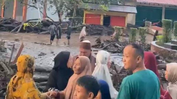 BPBD Sebut 13 Orang Tewas-3 Hilang Akibat Banjir Bandang di Kawasan Marapi