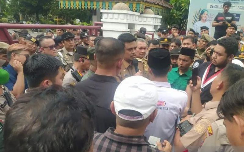 Debat Sengit Mahasiswa dan Wali Kota Medan: Banjir Rob, Proyek Mangkrak, dan Begal