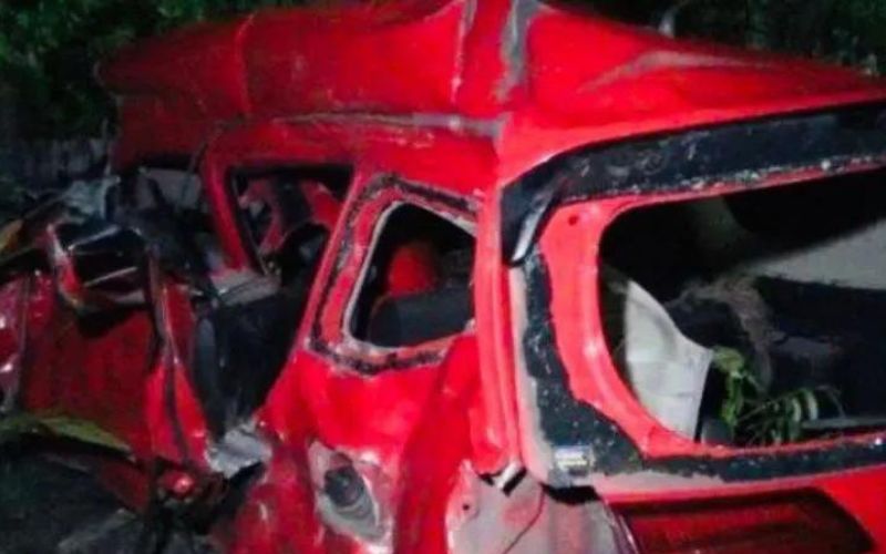 Mobil Ditabrak Kereta Api di Sunggal, Dua Penumpang Tewas