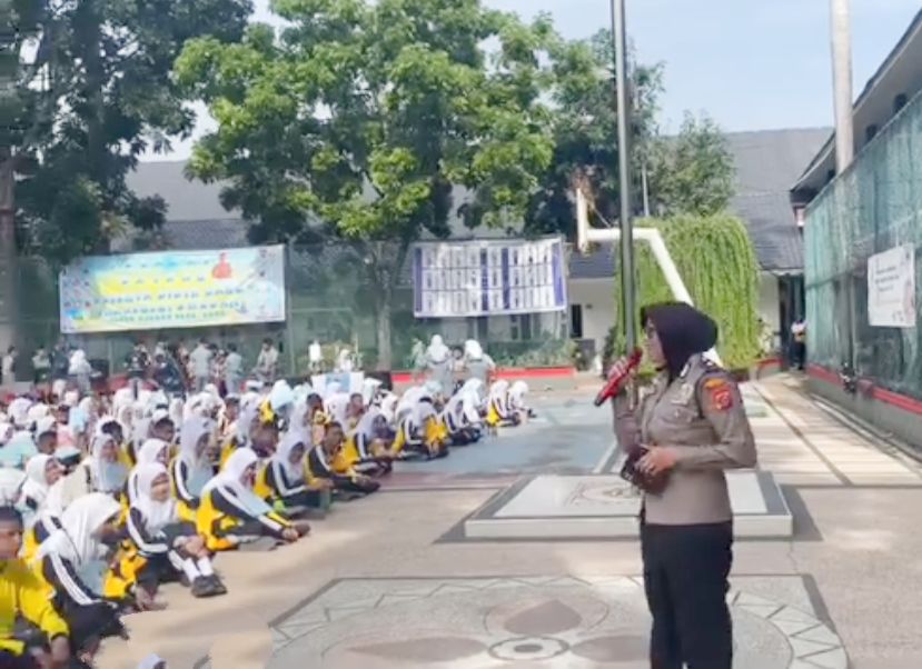 Berikan Motivasi dan Edukasi, Kompol Anria Rosa Pilliang SH SIK Kunjungi SMA N-3