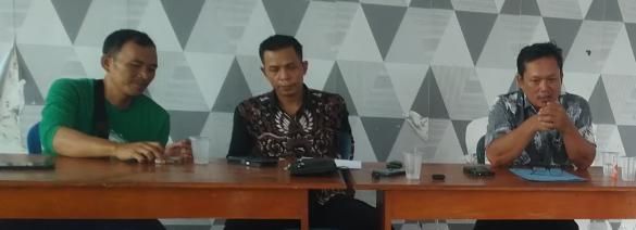 Pemdes Lodaya Ngaku Bocorkan Data Warga yang Tuntut Pengunduran RT 07