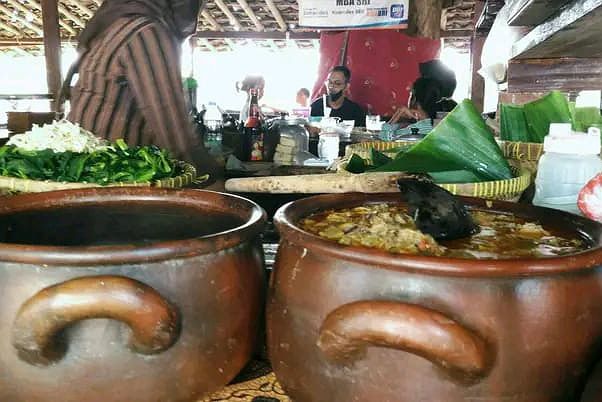 Warung Makan Di Tengah Hutan Penggarit Pemalang 