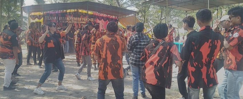 Ormas Pemuda Pancasila Se-Jateng Gelar Baksos di Pantai Kebumen