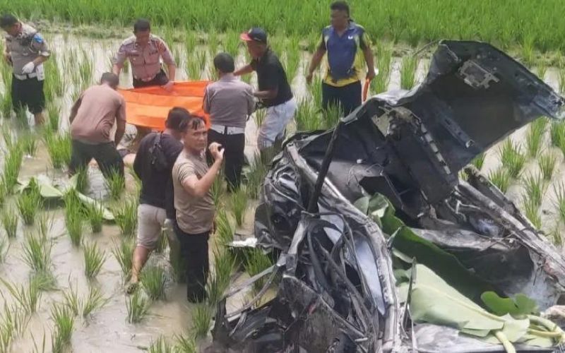 Enam Orang Meninggal Akibat Tabrakan Kereta Api di Deli Serdang, Polisi Lakukan Evakuasi