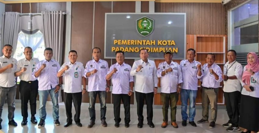 DPC APDESI Kunjungi Pj Wali Kota Padangsidimpuan