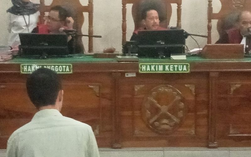 Hakim Arogan, Usir Orangtua Terdakwa dan PH dari Ruang Sidang