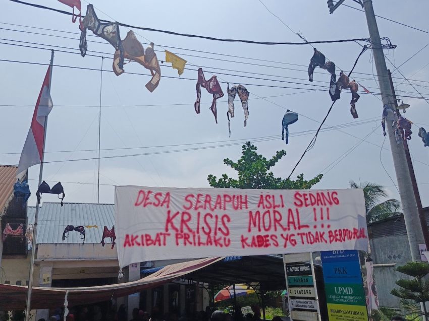 Bra Bergantungan!! Warga Serapuh Asli Tolak Permohonan Maaf Kades